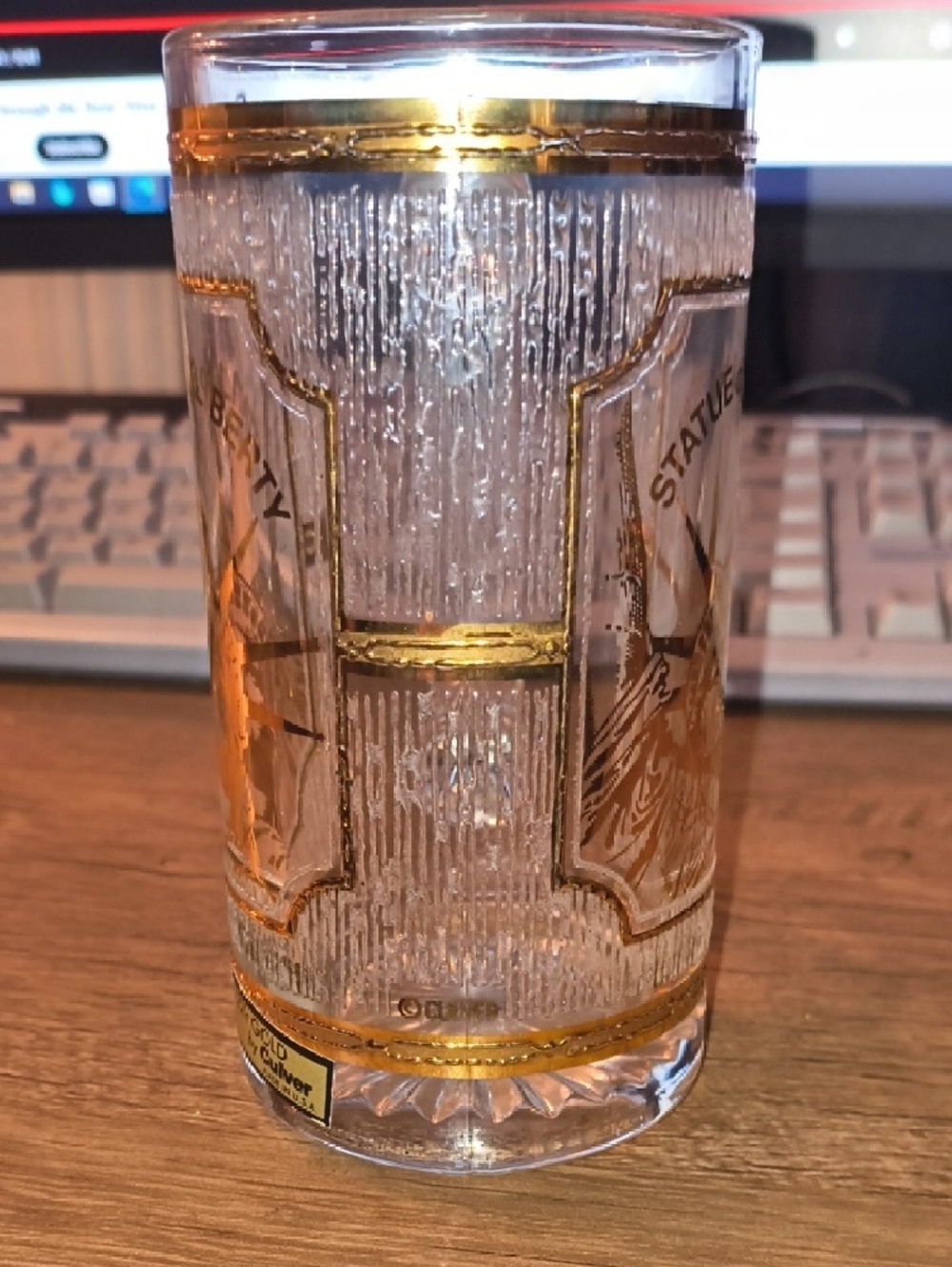 Vintage Culver 22k Gold Statue of Liberty Glass Beer Mug Stein - MCM New York - Picture 2 of 5